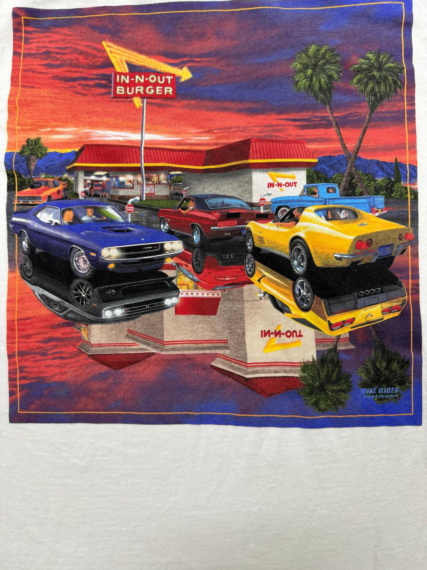 Vintage In n Out Burger Logo Texas Vacation Tee(Small)