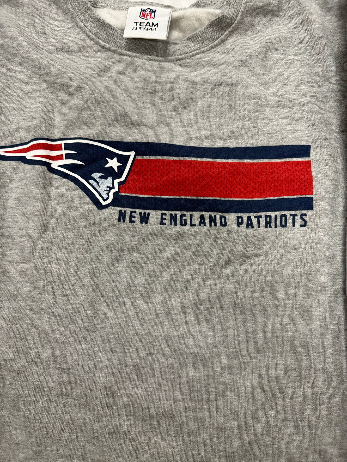 Vintage New England Patriots NFL Football Team Logo Crew Neck Sweatshirt(Large)