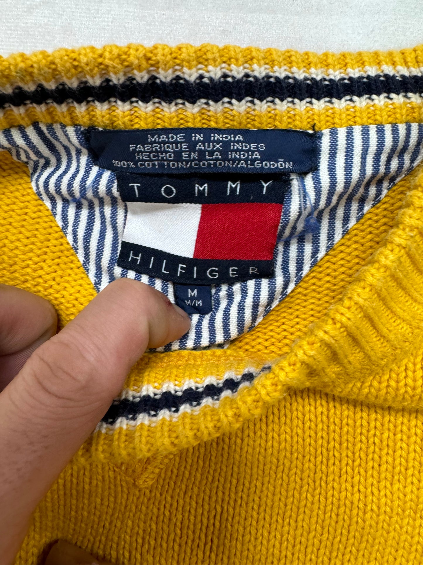 Vintage Tommy Hilfiger Logo Knit Crewneck Sweater(Medium)