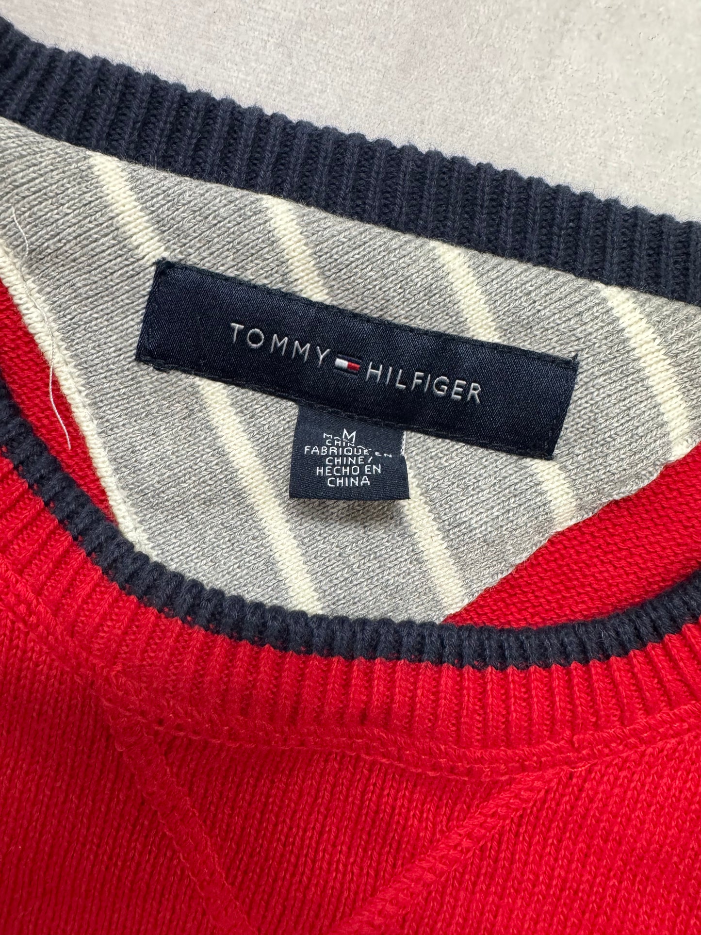 Vintage Tommy Hilfiger Logo Knit Crewneck Sweater(Medium)