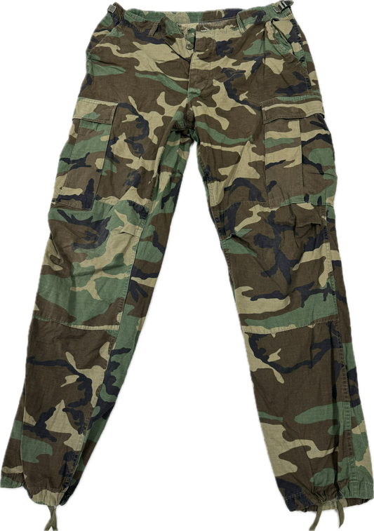 Vintage Camo Cargo Pants Adjustable Relaxed Fit(Medium)